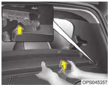 KIA Soul (2019) - Cargo area cover (if equipped) - 3