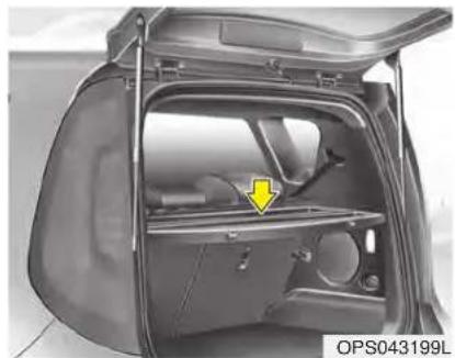 KIA Soul (2019) - Cargo area cover (if equipped) - 1