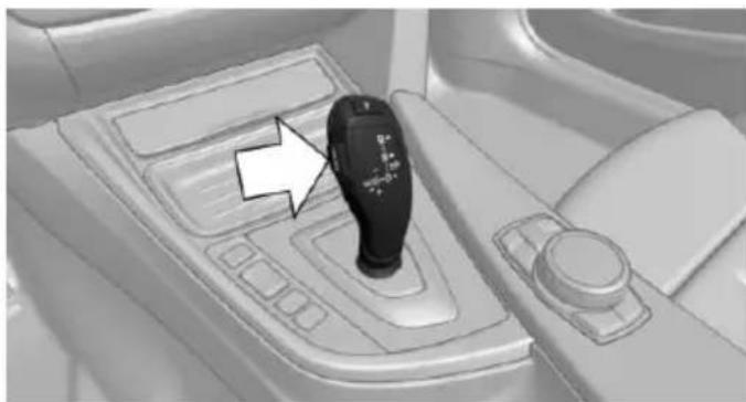 BMW 335i (2014) - Engaging D, R and N - 2