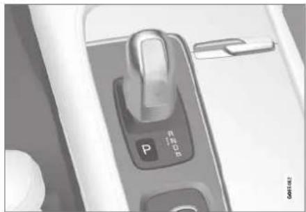 VOLVO XC90 T8 (2019) - Gear selector positions - 1