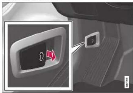 Car interior panel with highlighted fuel valve and control switch, showing Chinese text labels