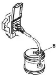 Technical diagram of an engine cylinder with labeled parts B and a connecting rod