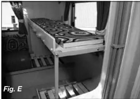 Swift Conqueror (2015) - Lift-up bunks - 2