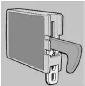 Swift Conqueror (2015) - Fastening and releasing the door lock hook when parking the vehicle - 4
