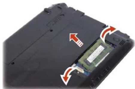 SAMSUNG NP-NF110 - Replacing the Memory - 2