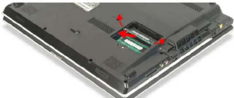 SAMSUNG NP-G10 - Removing the memory module - 3