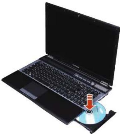 SAMSUNG NP-RF511 - Inserting and Ejecting a CD - 2
