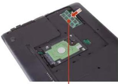 SAMSUNG NP-RC710E - Adding or Replacing Memory Modules - 2