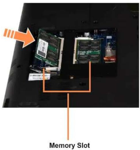 SAMSUNG NP-R560 - Adding a Memory Module - 2