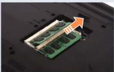 SAMSUNG NP-R505I - Removing a memory module - 1