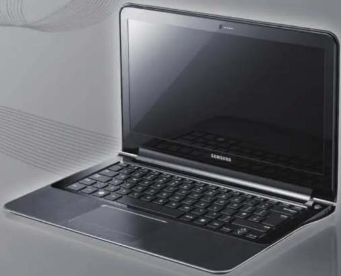 SAMSUNG NP900X1B - 2