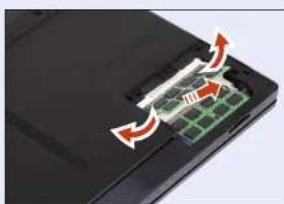 SAMSUNG NP300V5AH - Removing a memory module - 1