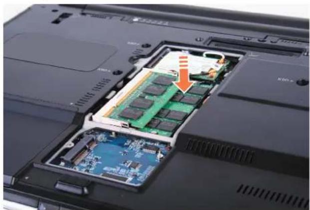 SAMSUNG NP-X65 - Adding a Memory Module - 3