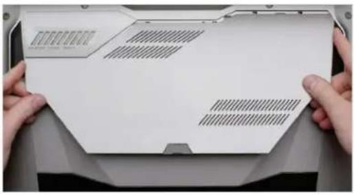 Crucial P1 - Insert the SSD - 1
