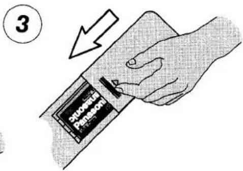 PANASONIC TX-25CK1 - INSERTING THE REMOTE CONTROL BATTERIES - 3