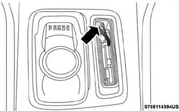 Chrysler 300 (2019) - IN CASE OF EMERGENCY - 2