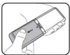 BENQ TK800M - Replacing the remote control batteries - 1