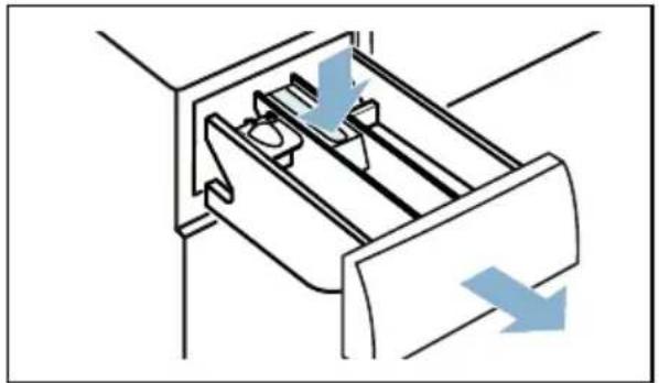 BOSCH WAYH8748 - Dosierhilfe für Flüssigwaschmittel einsetzen - 2