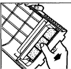 Diagramm einer Hand, die auf ein gitterförmiges Objekt drückt, möglicherweise ein Gerät oder Bauteil (keine sichtbaren Texte oder Symbole)