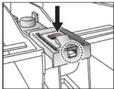 PANASONIC NA-A48VG5 - Reinigen des Waschmittelfaches - 4