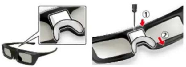 PANASONIC Viera TX-58AXR800 - 3D Eyewear - Replacing battery - 1