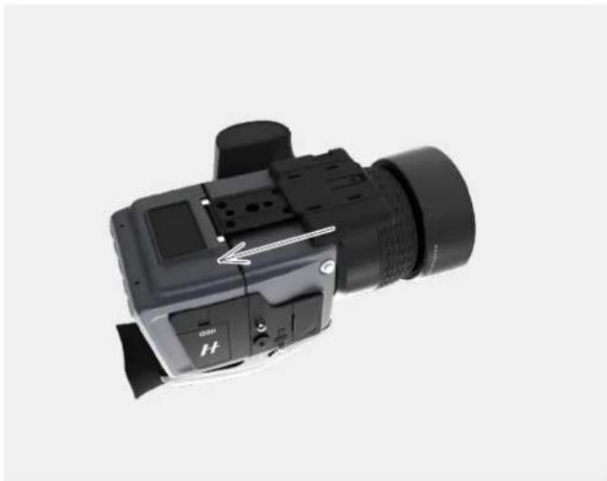 HASSELBLAD H6D - ATTACH THE PROTECTIVE BASEPLATE - 1