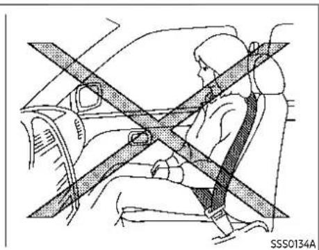NISSAN 370Z Coupe (2020) - PRECAUTIONS ON SEAT BELT USAGE - 3