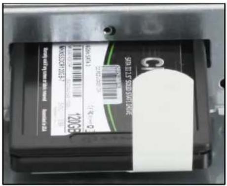 ADS-TEC MMT8017 - Installing mass storage device - 1