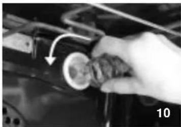 WHIRLPOOL AKZ 669/IX/03 - Changing the rear oven lamp bulb: - 1