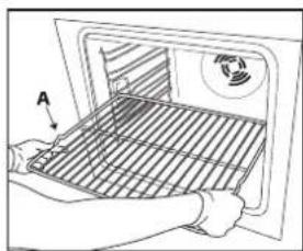 WHIRLPOOL AKP 546 IX - INSERTING WIRE SHELVES AND OTHER ACCESSORIES IN THE OVEN - 1