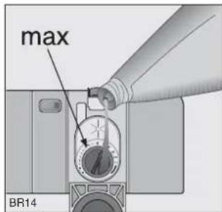 ZANKER GE64017S - Einfüllen von Klarspülmittel - 2
