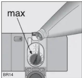 ZANKER GE64015S - Einfüllen von Klarspülmittel - 2
