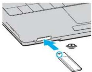 SONY Vaio VGN-TX2XP - Einsetzen eines Memory Stick - 1