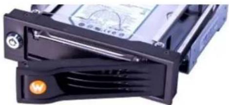 CRU RAX211-QJ - TrayFree™ Bay Drive Installation - 1