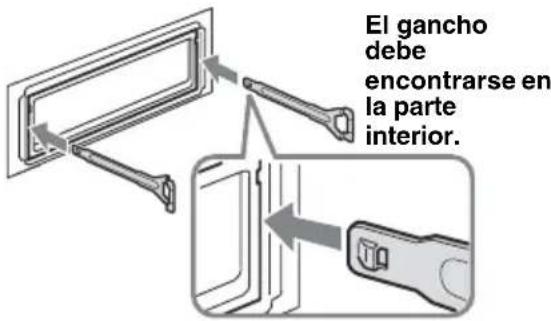 El gancho debe encontrarse en la parte interior.
