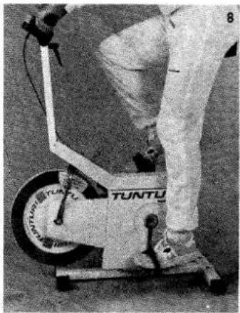 TUNTURI W2 - Adjustment of handlebars - 1
