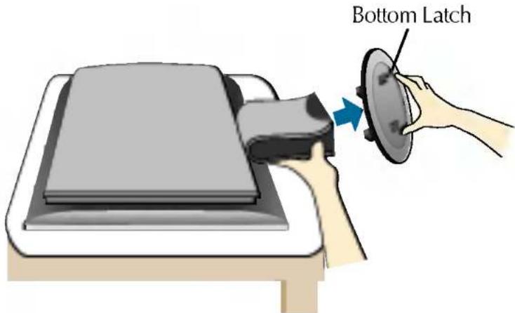 LG L1530BSNT - Removing the stand base - 1
