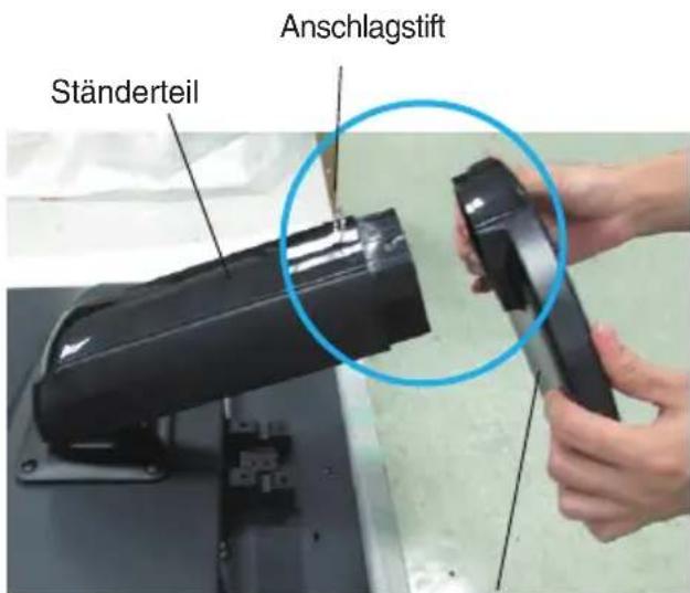 LG E2210PM - Anschließen des Standfußes / Abnehmen der Standplatte - 2