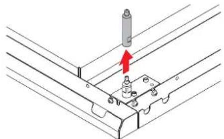 Mimaki UJF-3042HG - Die vier Tischdistanzstücke 10 mm von der Rückseite des Vakuumtischs abnehmen. - 3