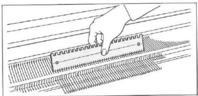 Silver Reed F-270 - ALIGNING NEEDLES - 1