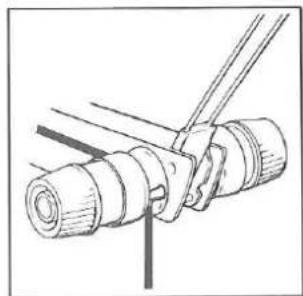 Silver Reed F-270 - REMOVING KNITTED FABRIC - 2