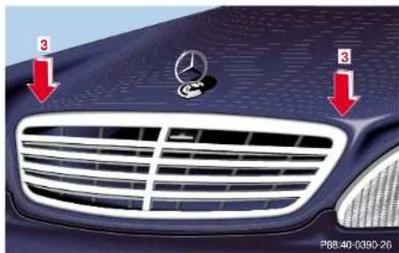 Mercedes-Benz S 430 (2001) - Warning! - 3