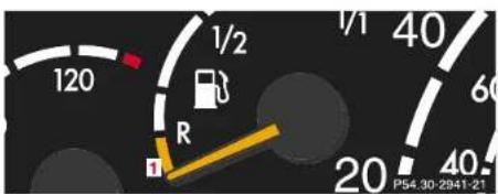 Mercedes-Benz S 430 (2001) - Fuel reserve warning - 1