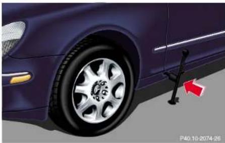 Mercedes-Benz S 430 (2001) - Warning! - 3