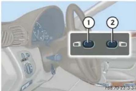 Mercedes-Benz C 230 Sport (2006) - Activating exterior rear view mirror parking position\* - 1