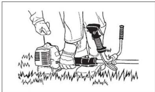 MAKITA EM2650UHN - Refueling - 1