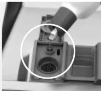 BAUKNECHT GMX 5984 W - Klarspüler einfüllen - 1