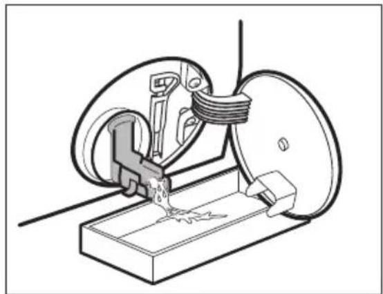 AEG L6FB65487 - Gehen Sie zum Reinigen der Pumpe folgendermaßen vor: - 3