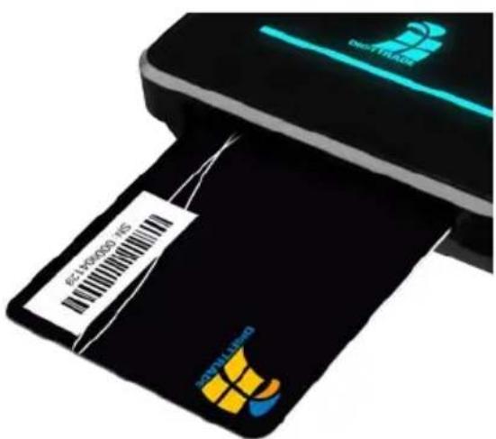Digittrade HS256 S3 - Einlegen der Smartcard - 1