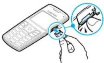 SAMSUNG SGH-Z370 - Insert a memory card - 1